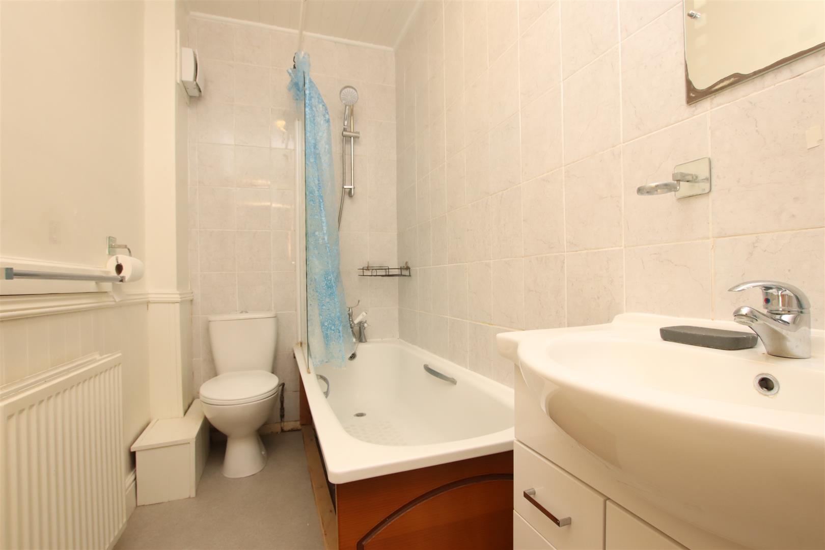Coronation Avenue, Bath, BA2